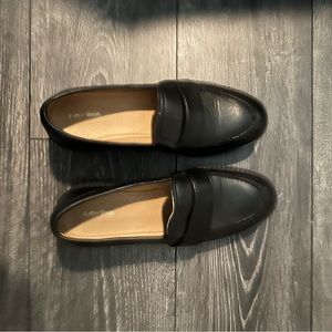Loafers shoes
